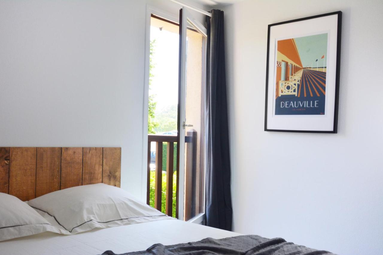 Cottage With Large Garden 15 Minutes Walk From The Beach ヴィレ・シュル・メール エクステリア 写真